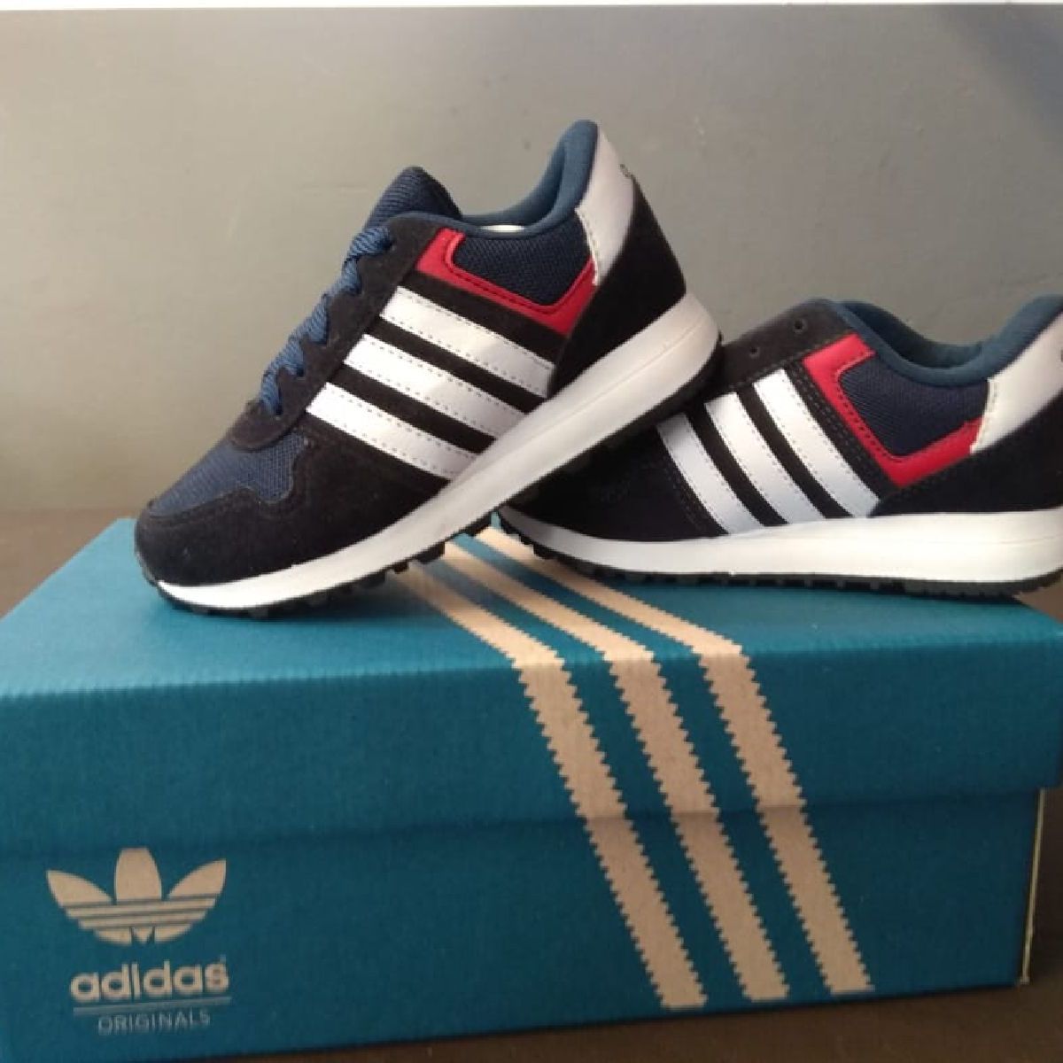 tenis adidas infantil numero 26