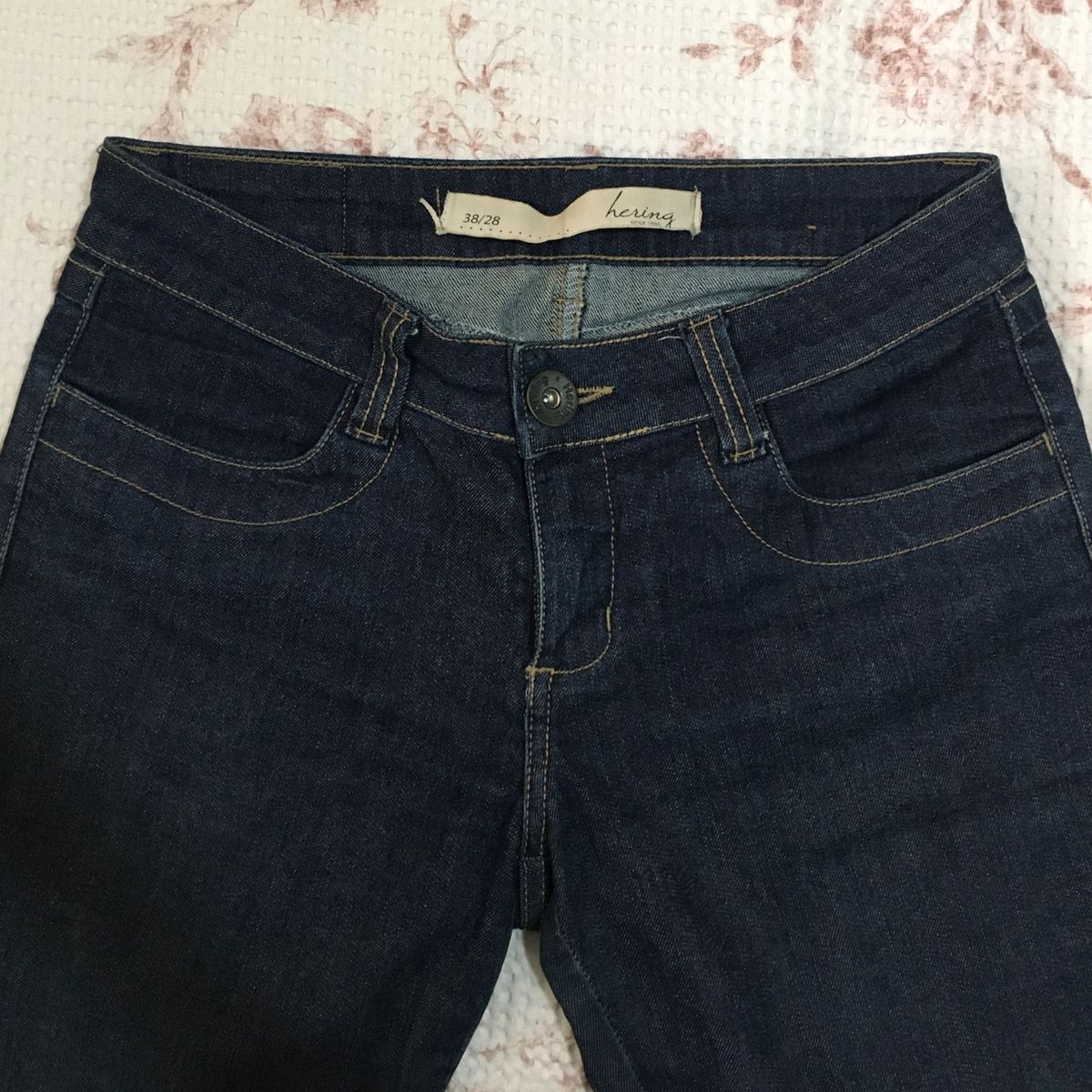 calça jeans coringa