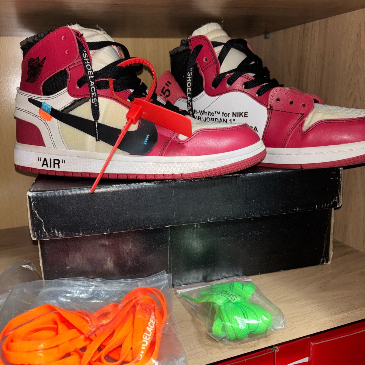 CHICAGO NIKE Off-White × JORDAN1 専用