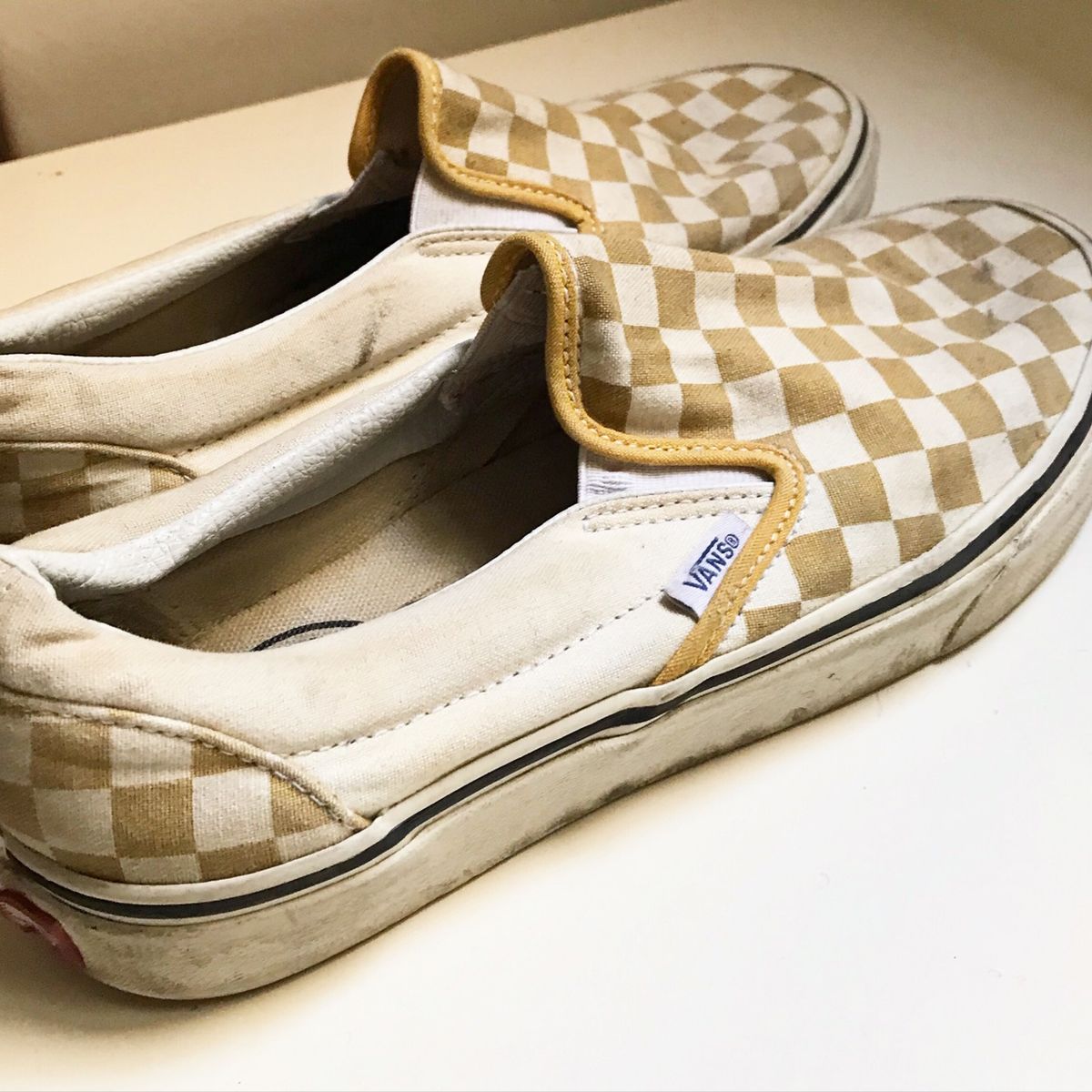 vans slip on amarelo