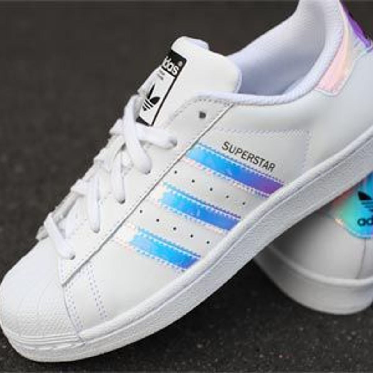 tenis adidas superstar feminino holografico