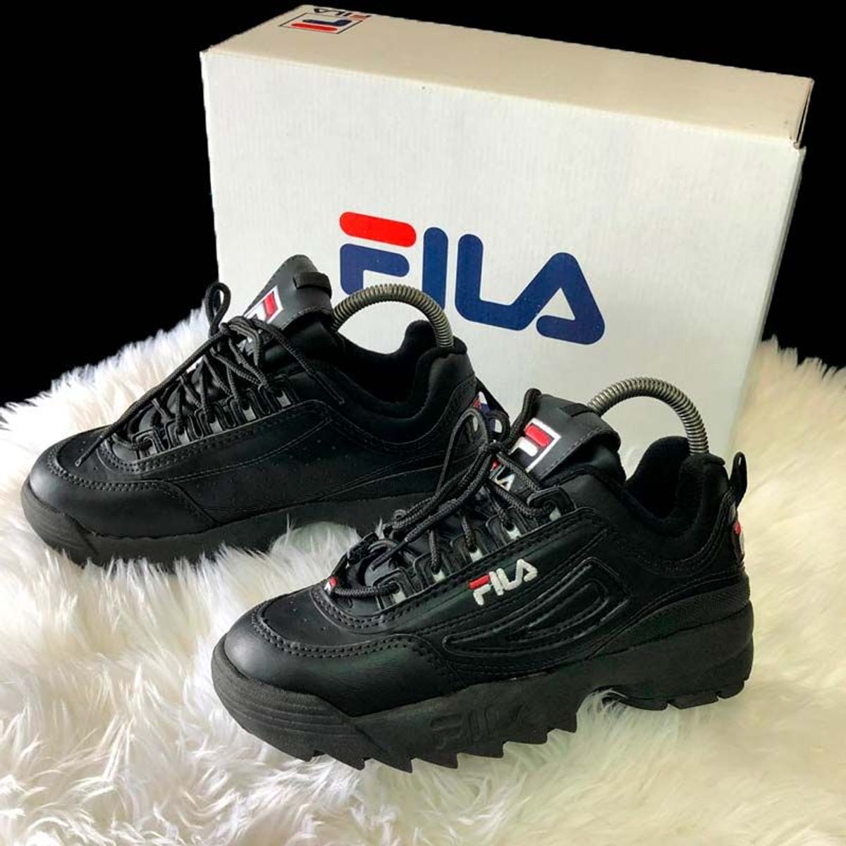 fila disruptor preto preço