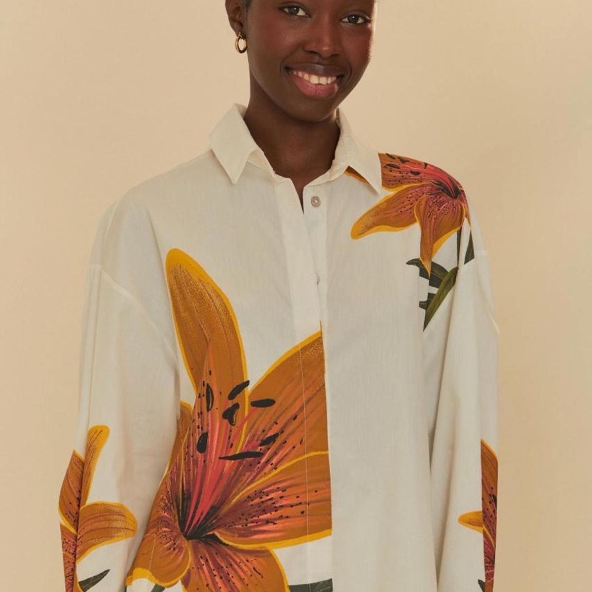 Camisa Farm Estampada Flor Amarela E6908 | Farm Nunca Usado