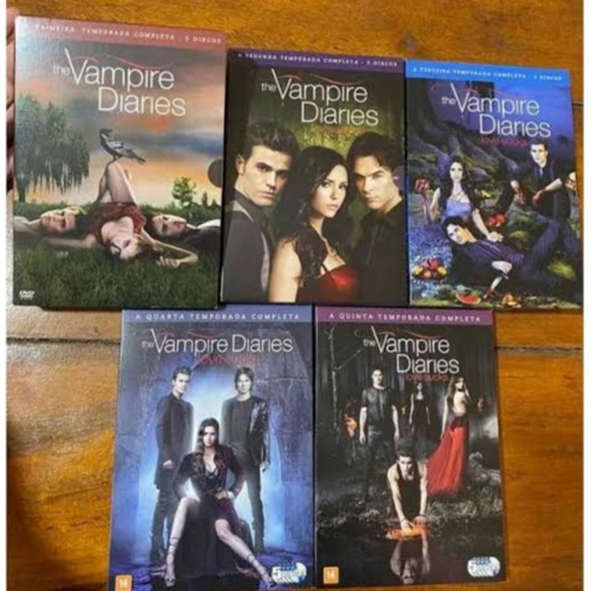 Box The Vampire Diaries 1, 2, 3, 4 e 5 Temporada (dvd Diários de Um  Vampiro) | Filme e Série Warner Bros Usado 86863642 | enjoei