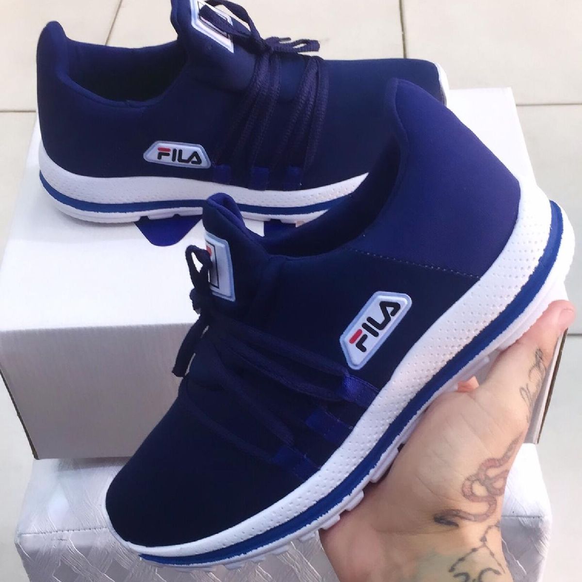 fila disruptor cadarço