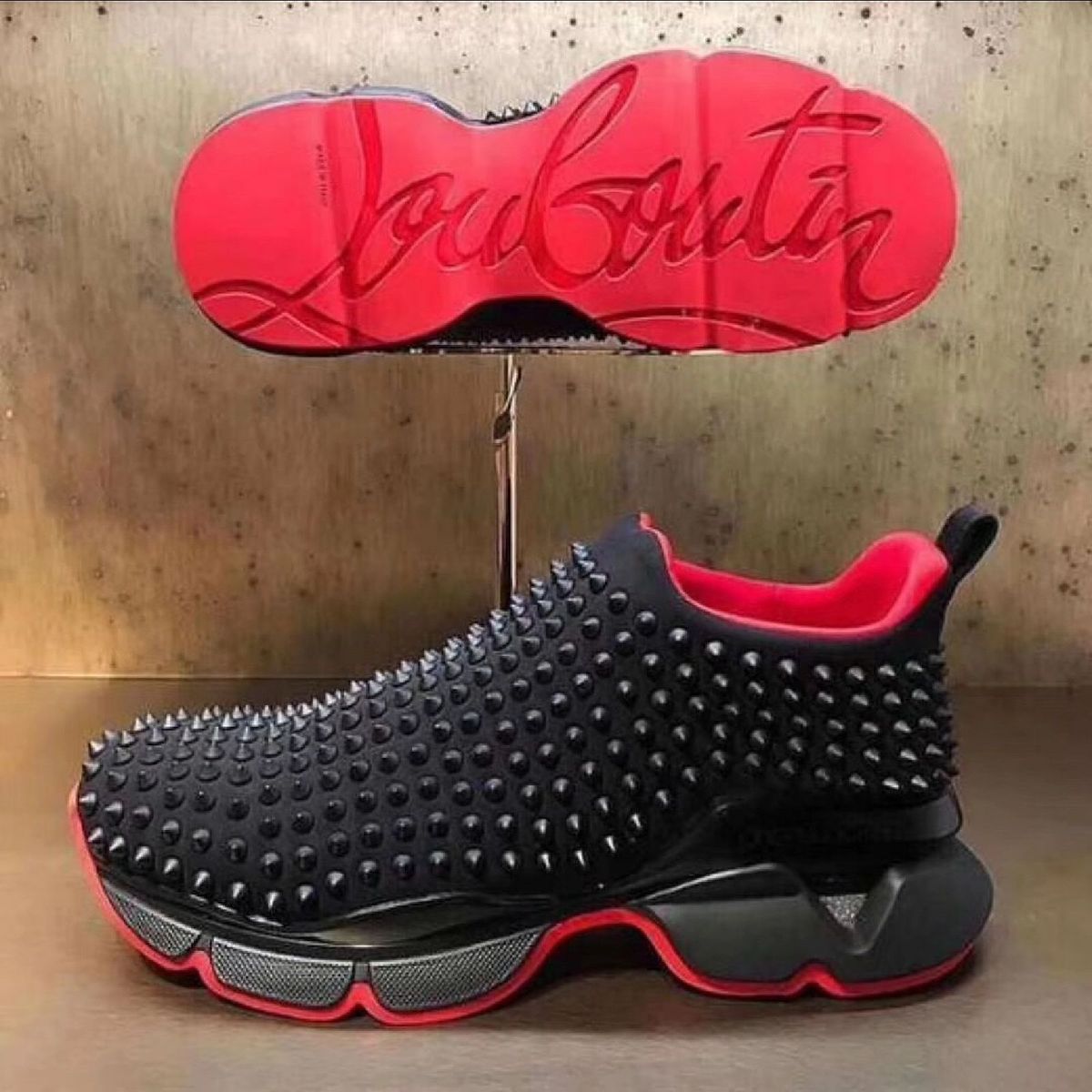 louboutin tenis preço