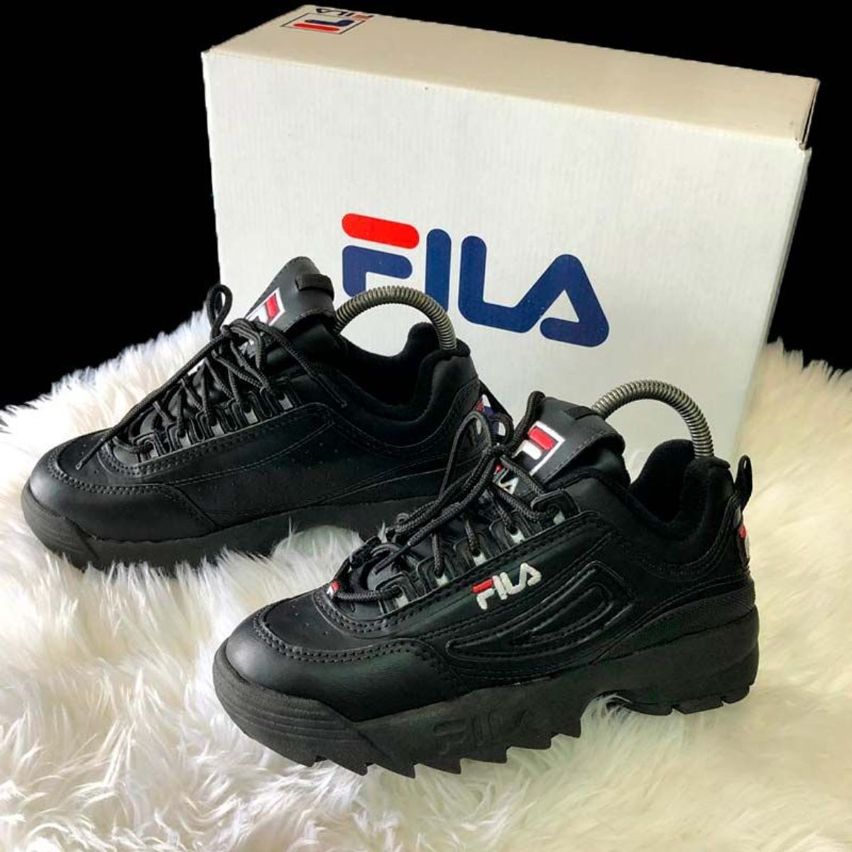 tenis fila unissex preto