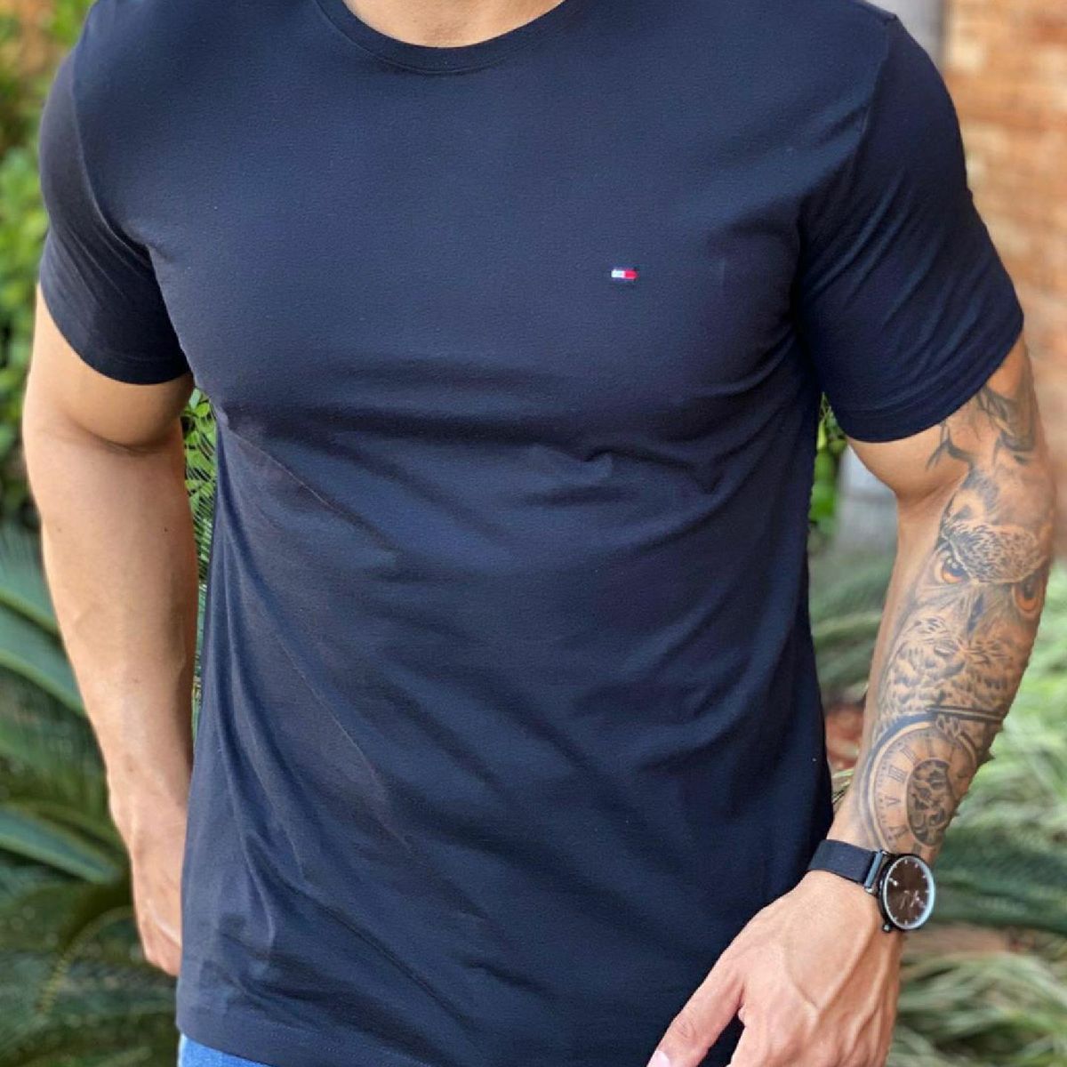 Camiseta Tommy Hilfiger Masculina Essential Azul Marinho 