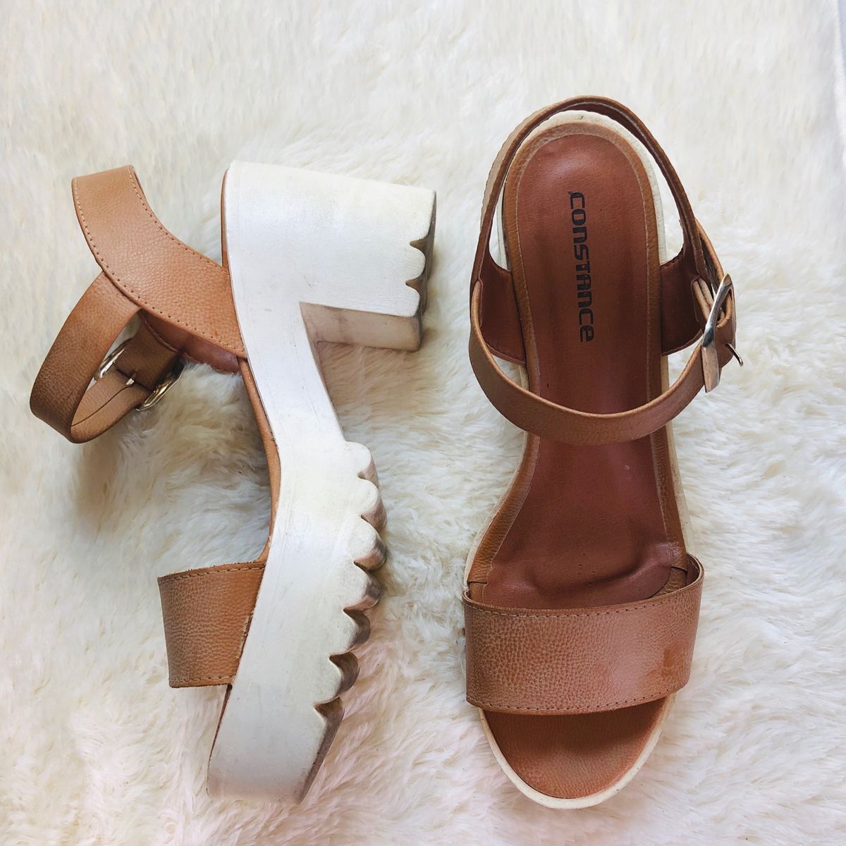 sandalia constance tratorada