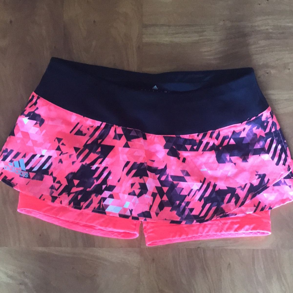 adidas rosa fluorescente