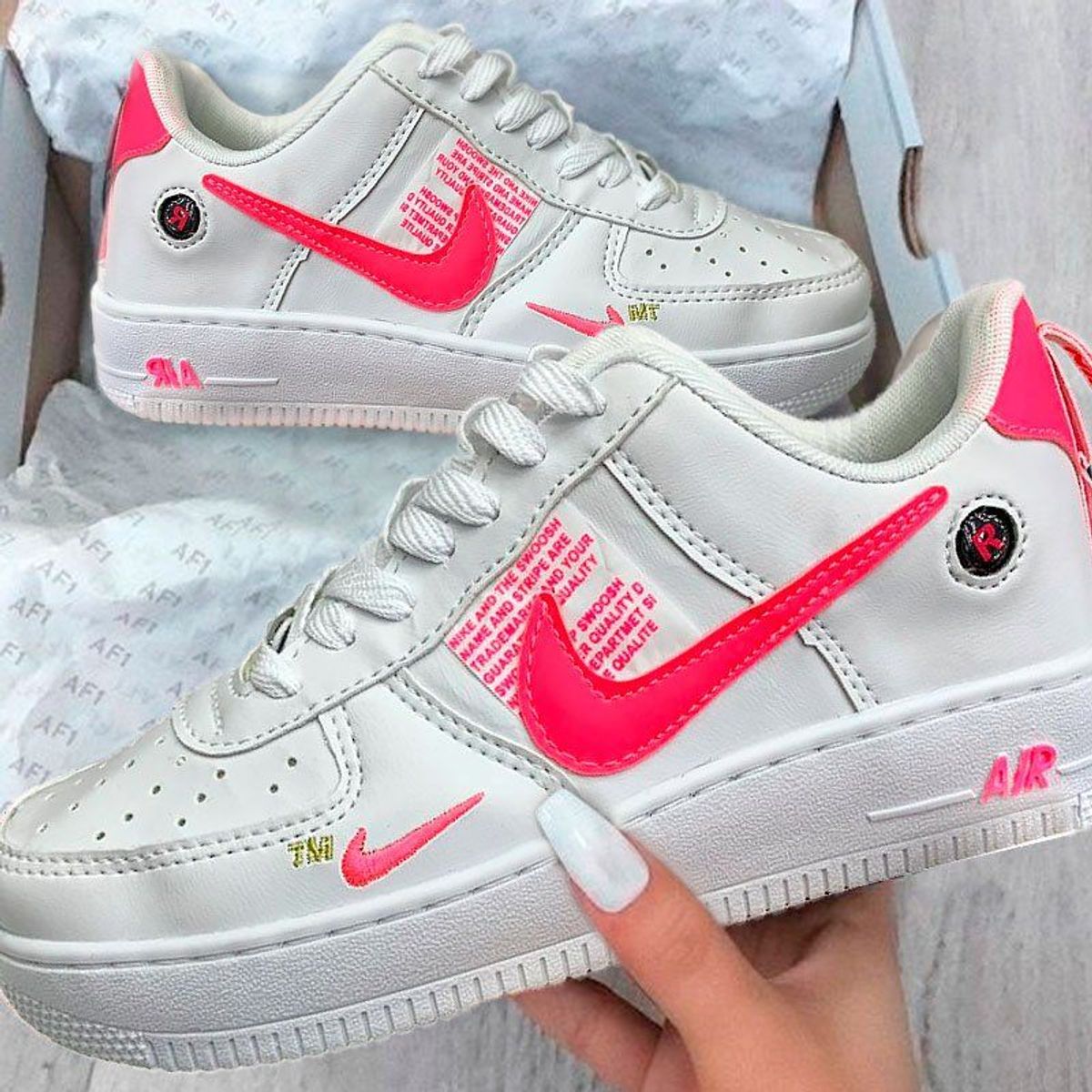 Nike air force utility rosa best sale