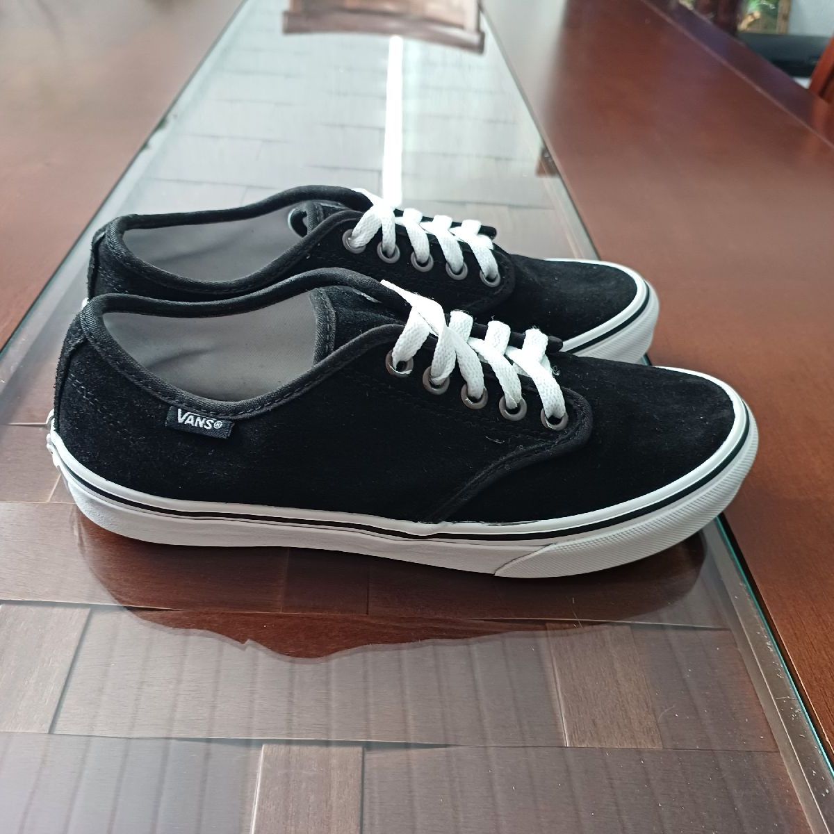 Tenis vans off shop the wall preço