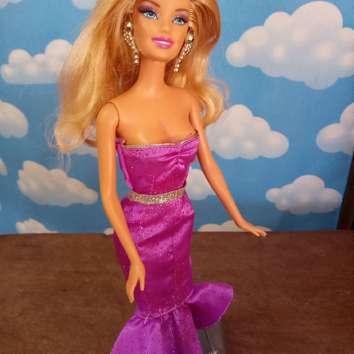 Boneca Barbie Quero Ser Atriz de Cinema Mattel Vestido Roxo