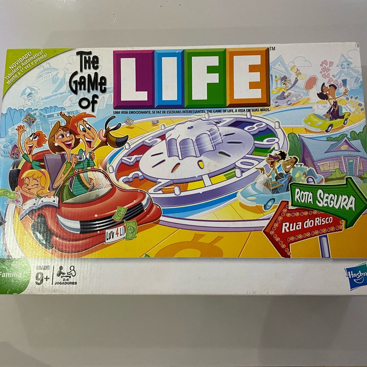 Jogo Da Vida De Hasbro Com a Escolha Da Carreira De Ir Para a Faculdade Ou  Não Imagem Editorial - Imagem de retro, vida: 172415495