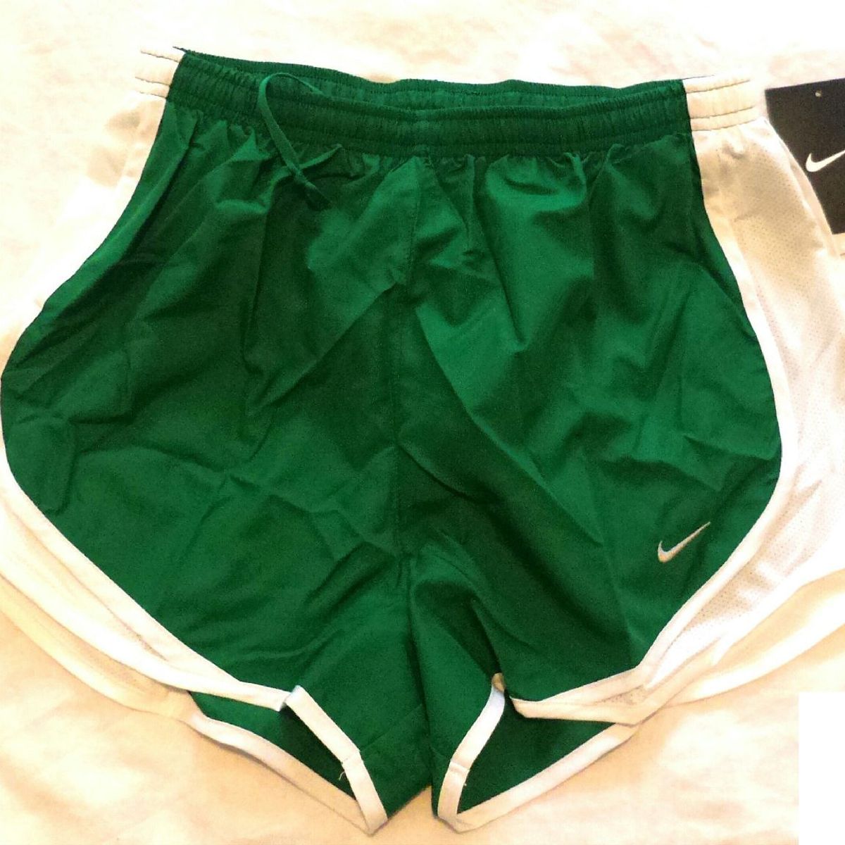 Short Nike com Calcinha Interna Verde | Shorts Feminino Nike Nunca Usado  40105544 | enjoei