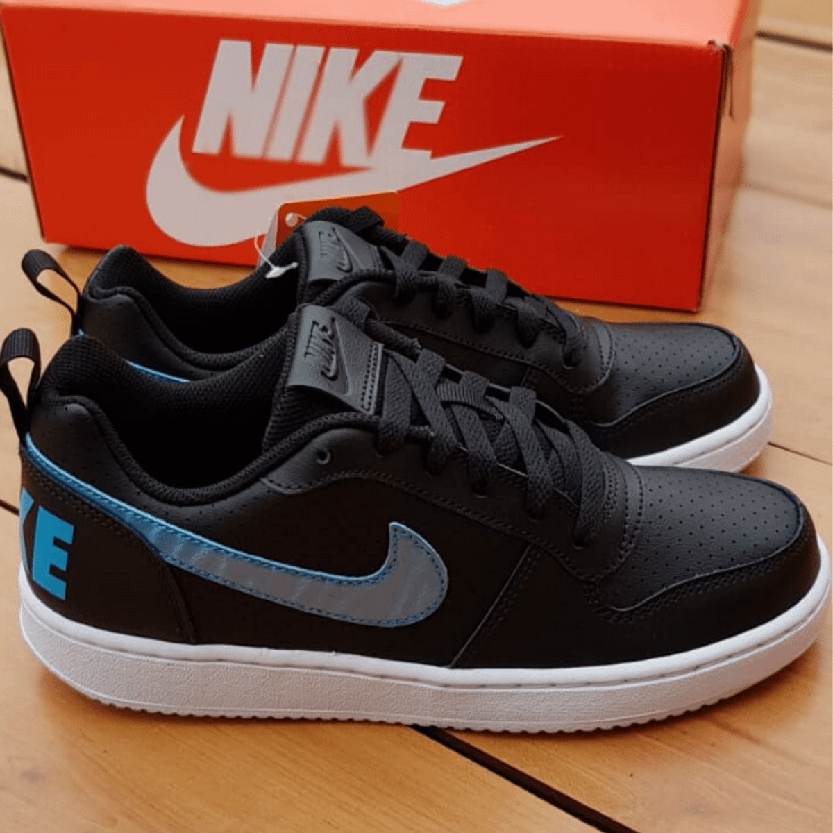 tênis nike court borough low