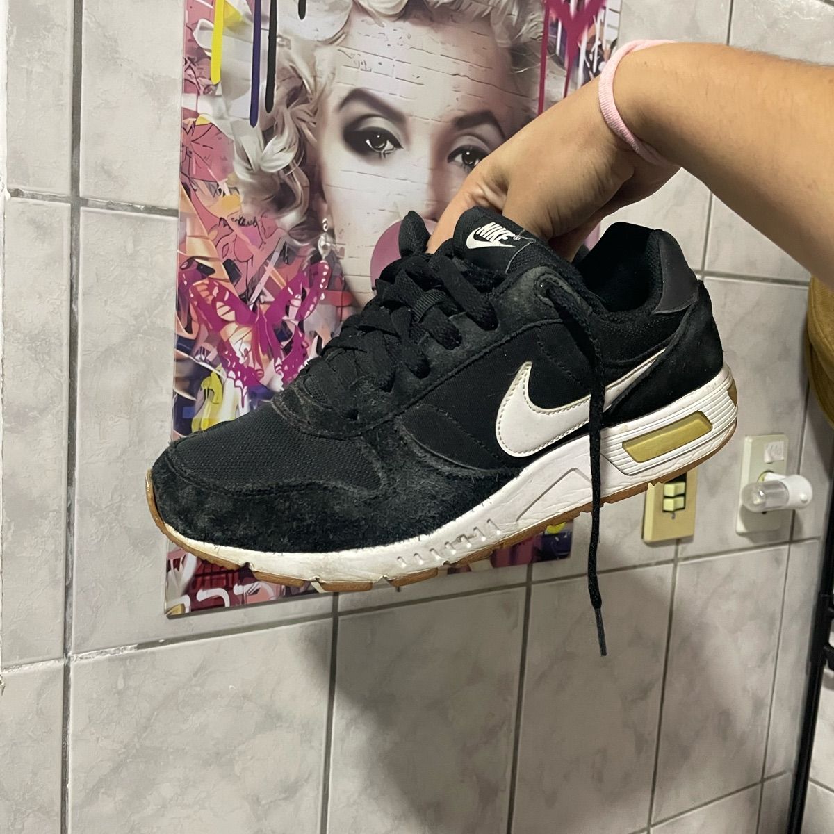 Nike nightgazer feminino sales