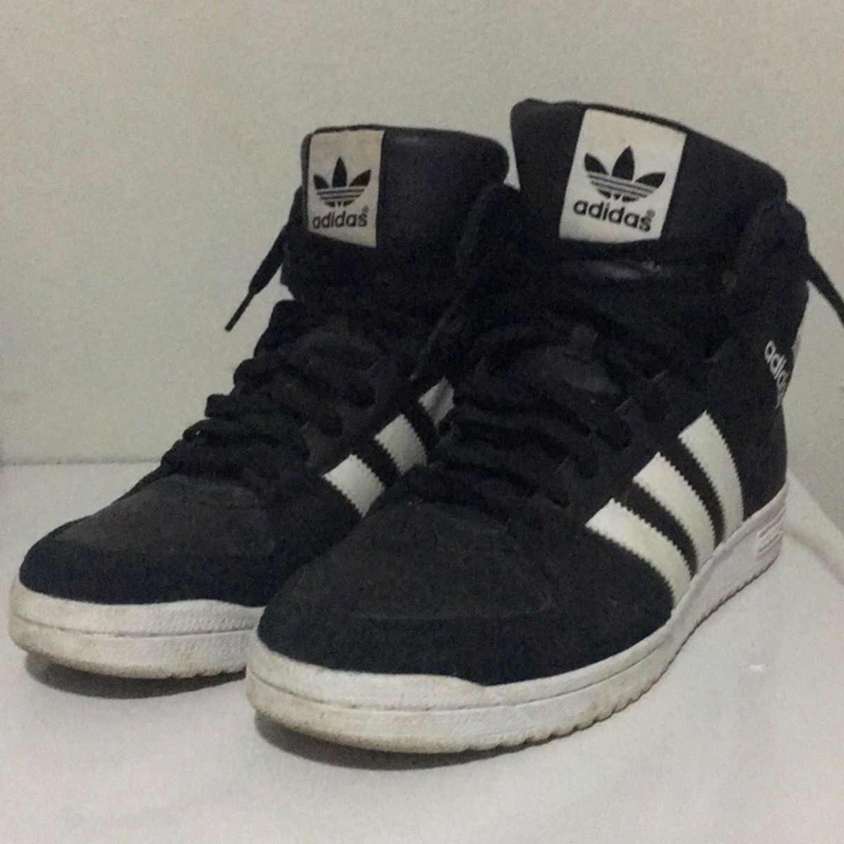 Adidas cano alto store cinza