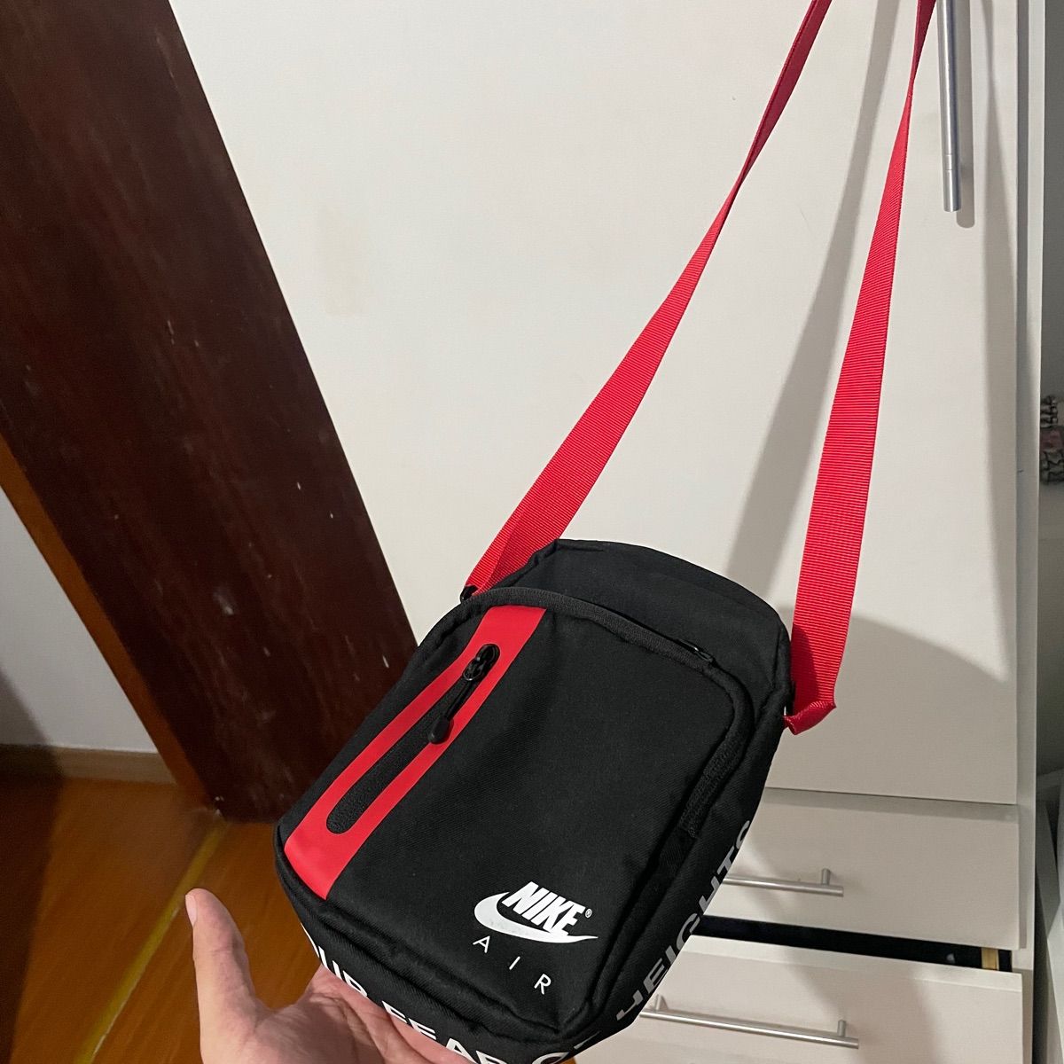 Nike air red store bag