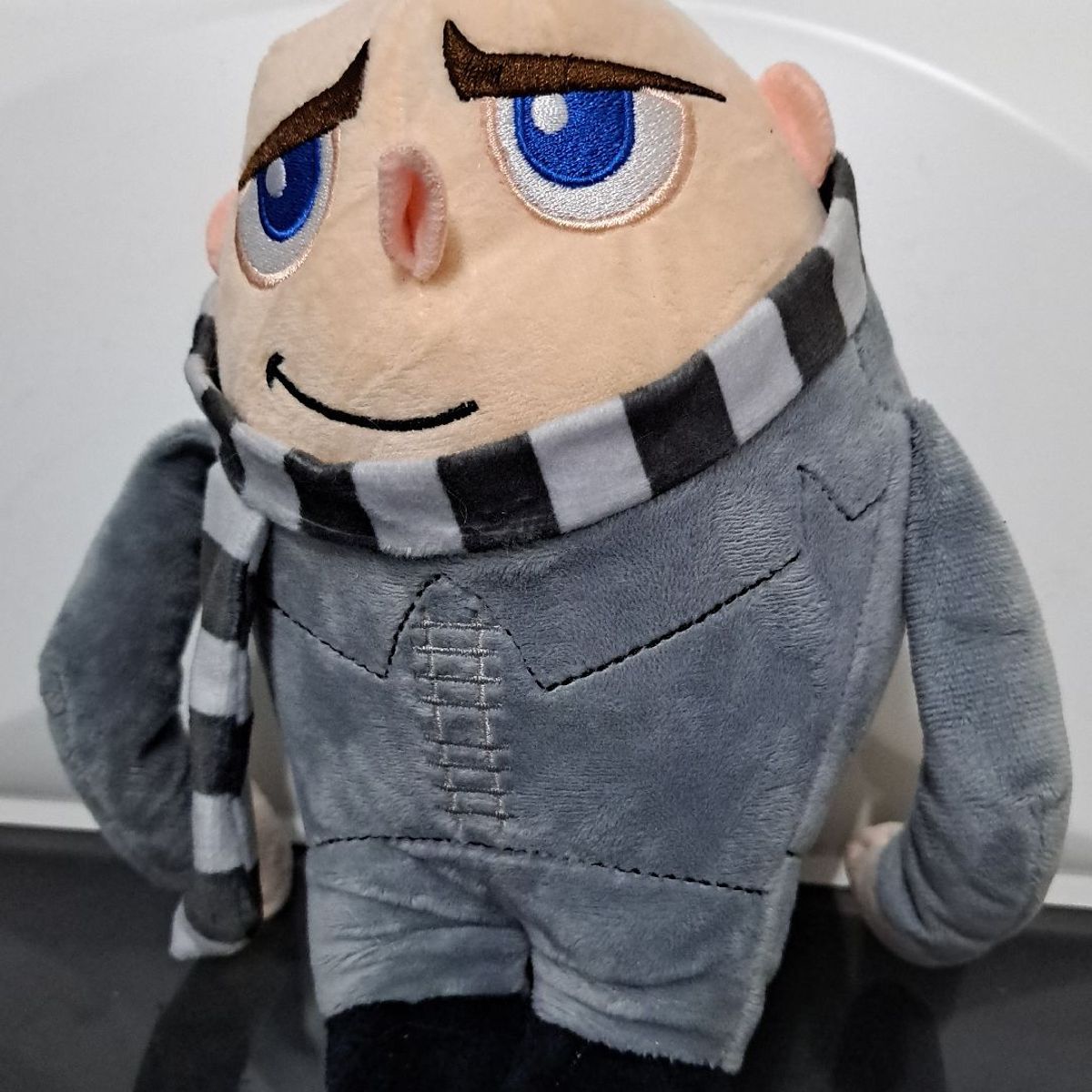 Personagem Gru em Pelúcia do Filme Meu Malvado Favorito 22 Cms | Pelúcia  China Nunca Usado 95770506 | enjoei