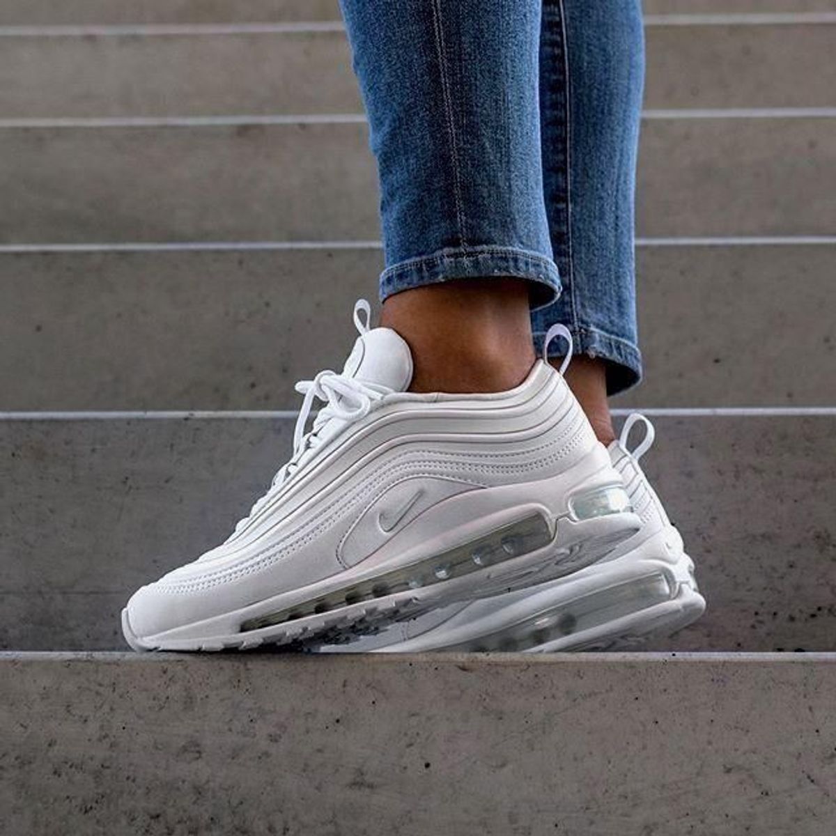 tenis nike refletivo branco