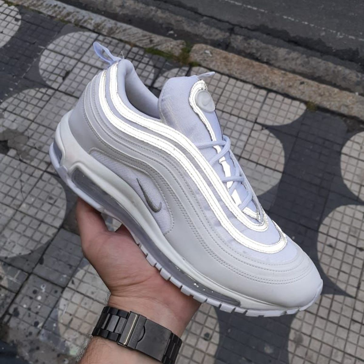 nike air 97 refletivo