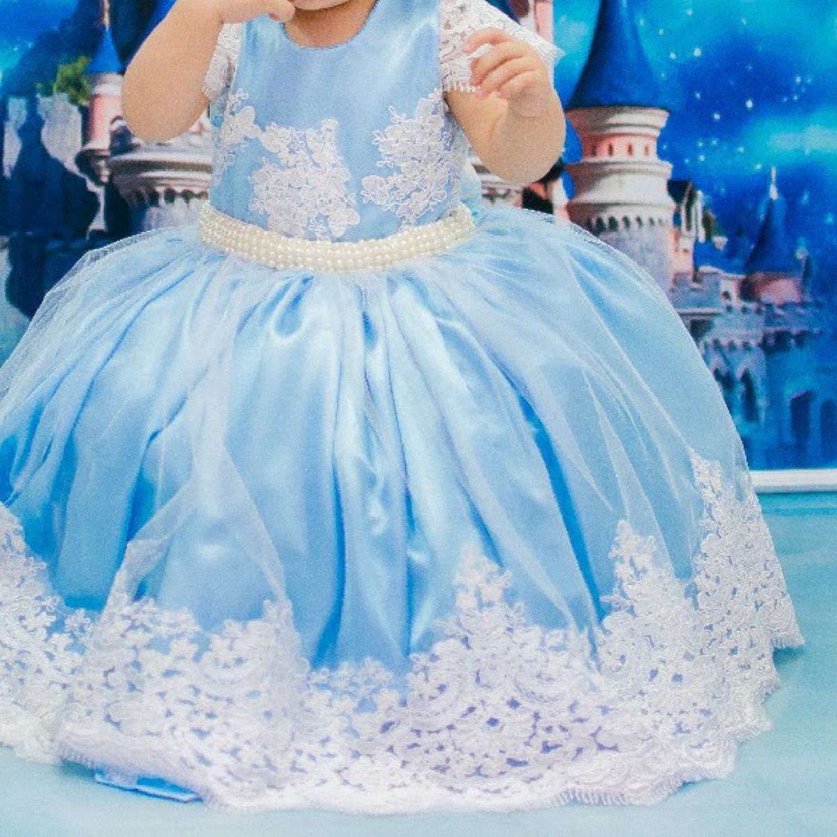 VESTIDO INFANTIL CINDERELA PRINCESA AZUL C/ RENDA E PÉROLAS