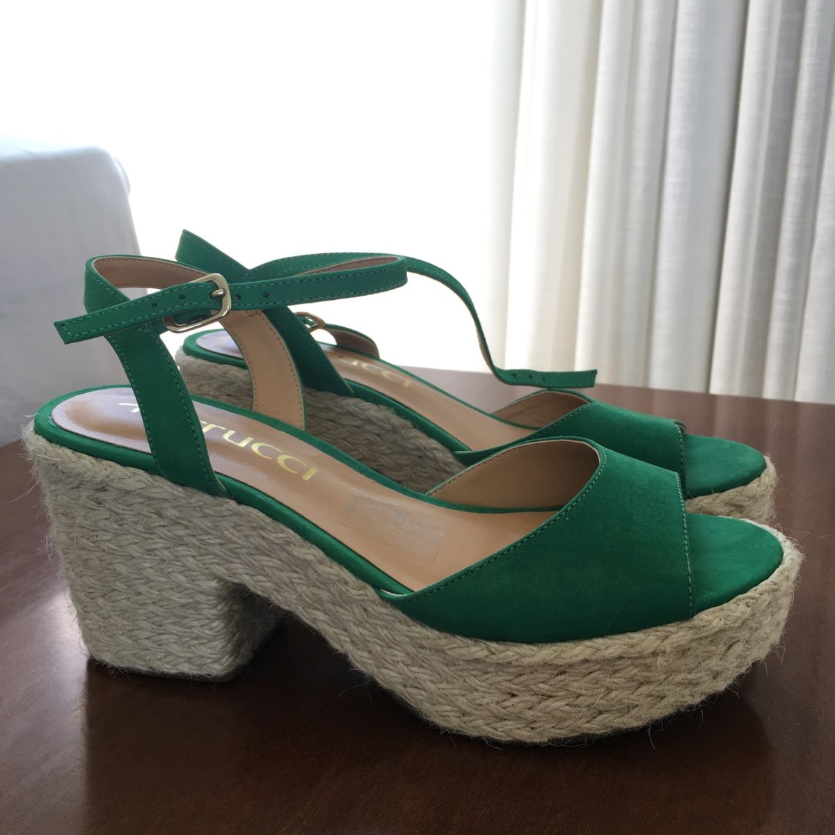 sandalia ferrucci 2019