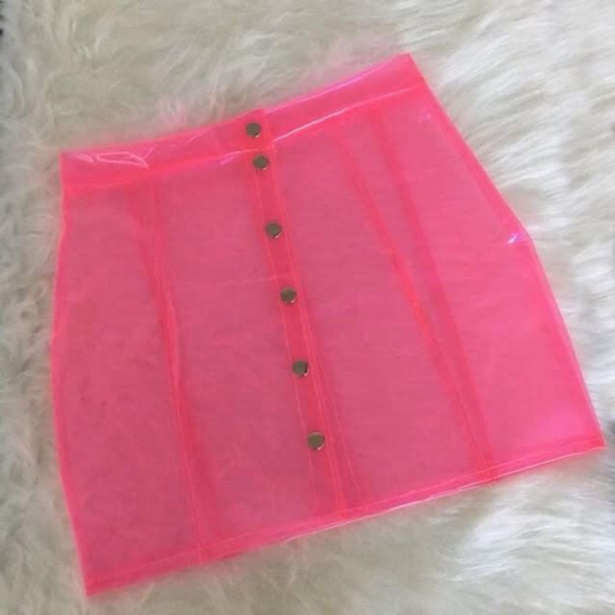 saia de plastico transparente