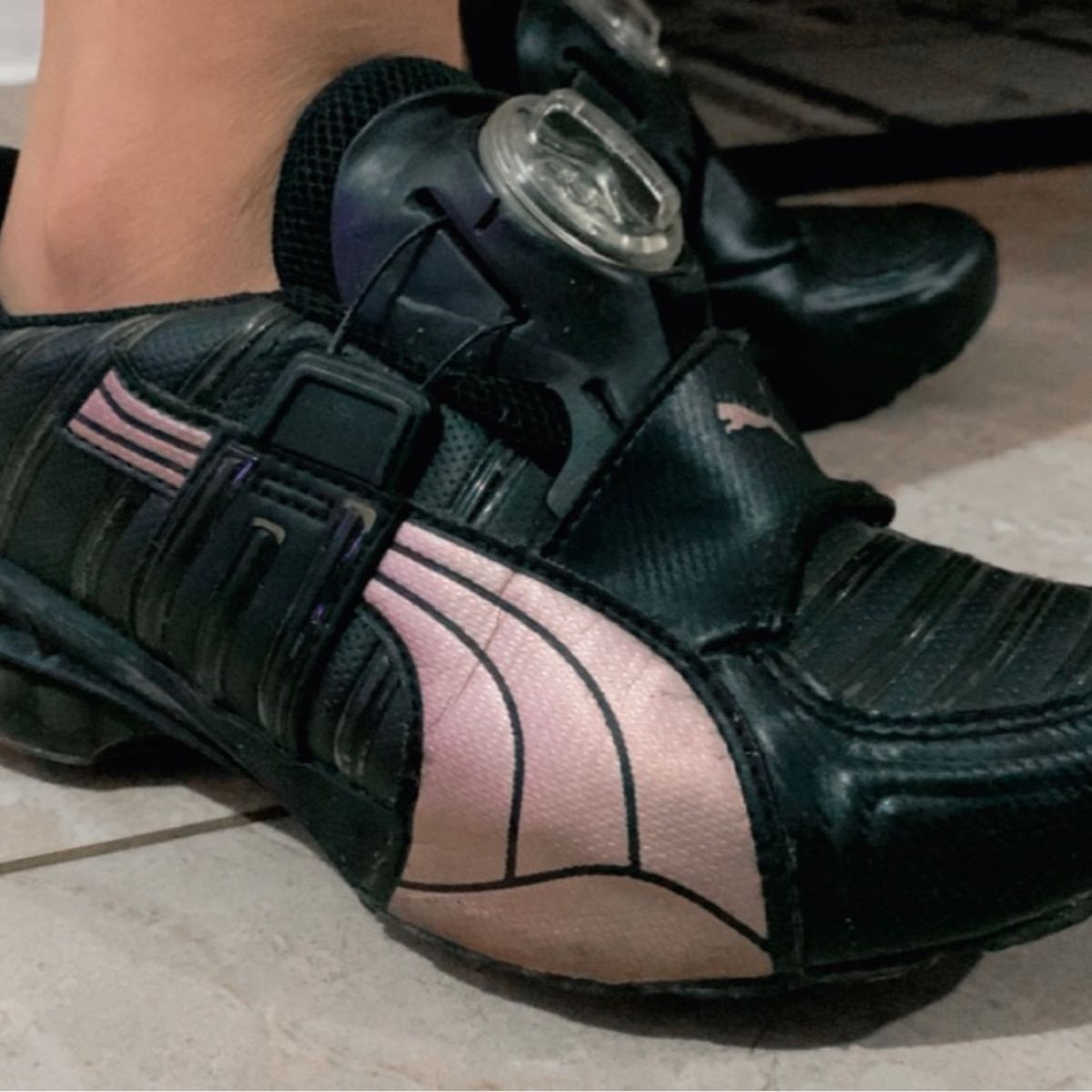 Puma disc 2025 preto com rosa