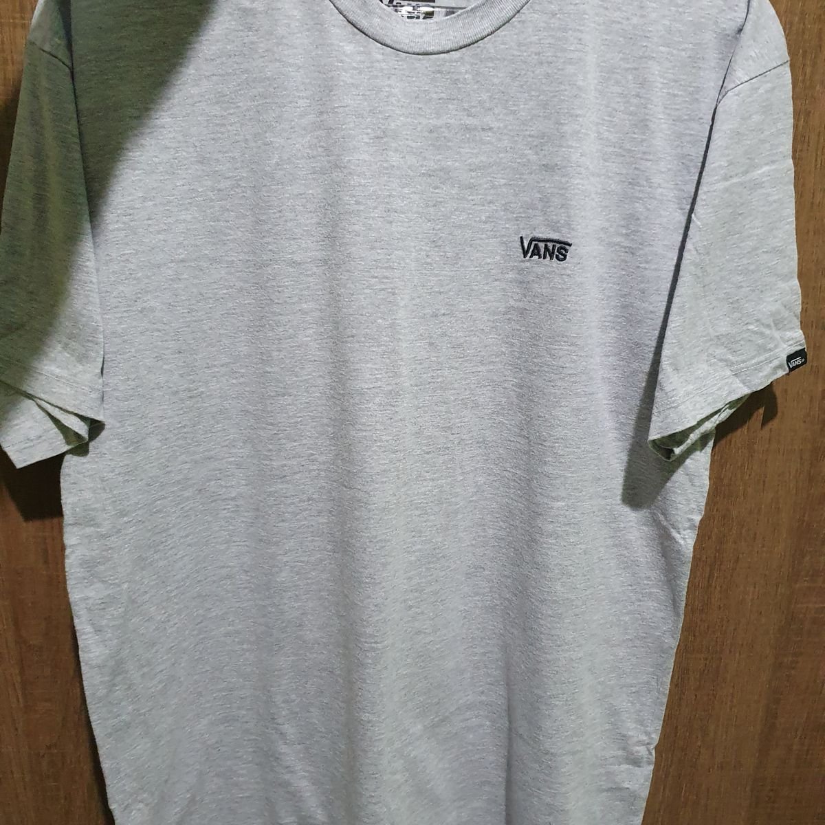 Camiseta Vans Core Basics Cinza