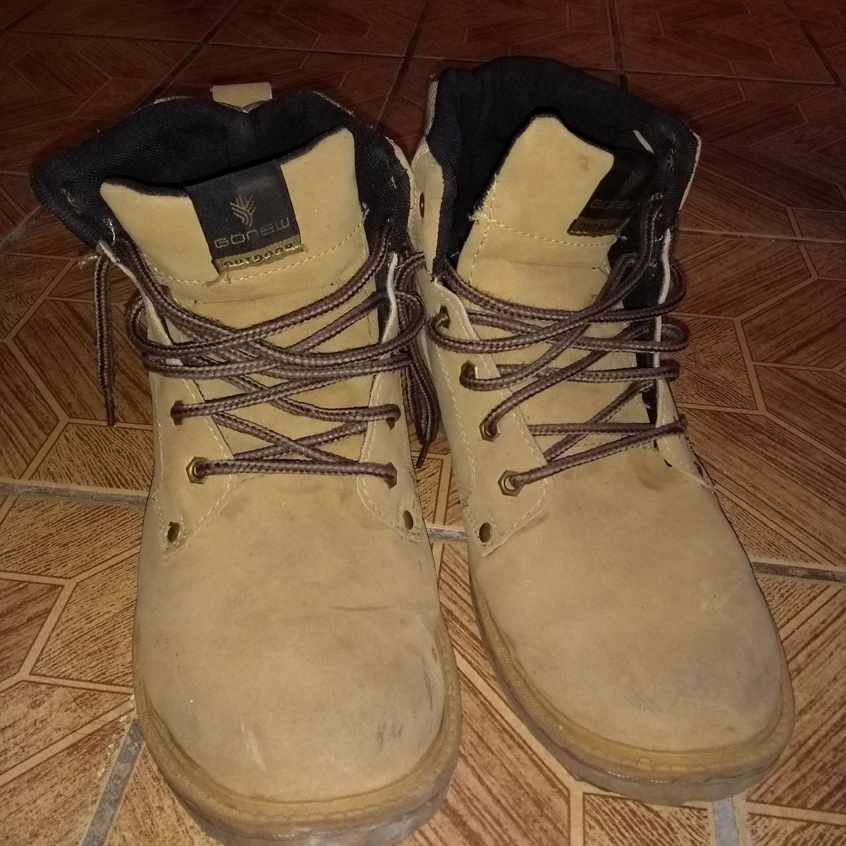 bota gonew outdoor