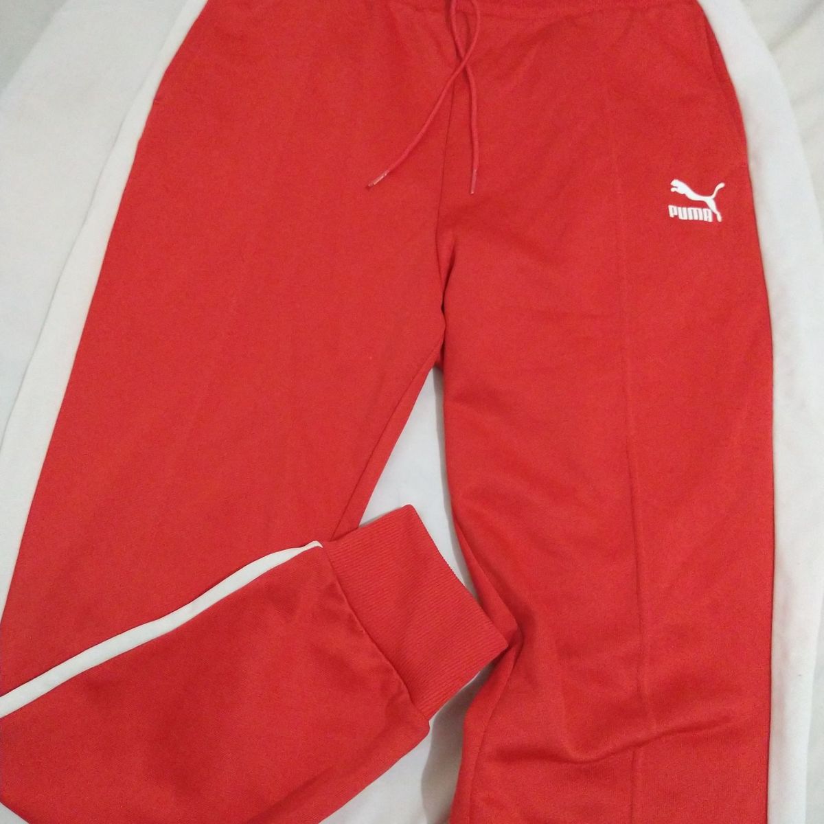calça puma vermelha