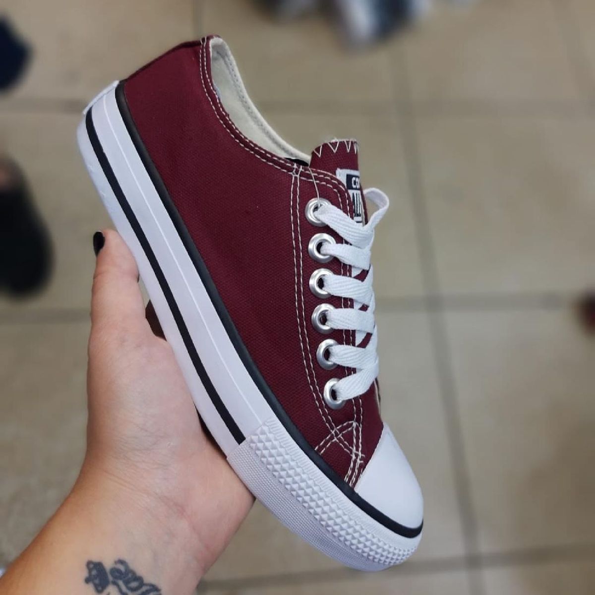 tenis all star plataforma vinho