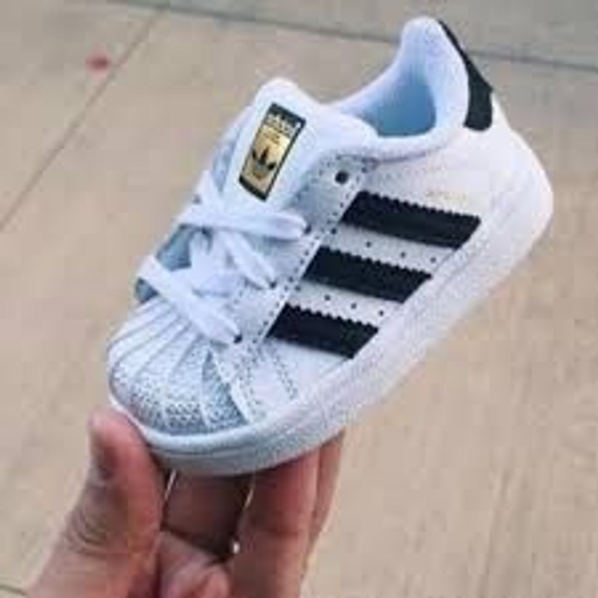 tenis adidas superstar preto infantil