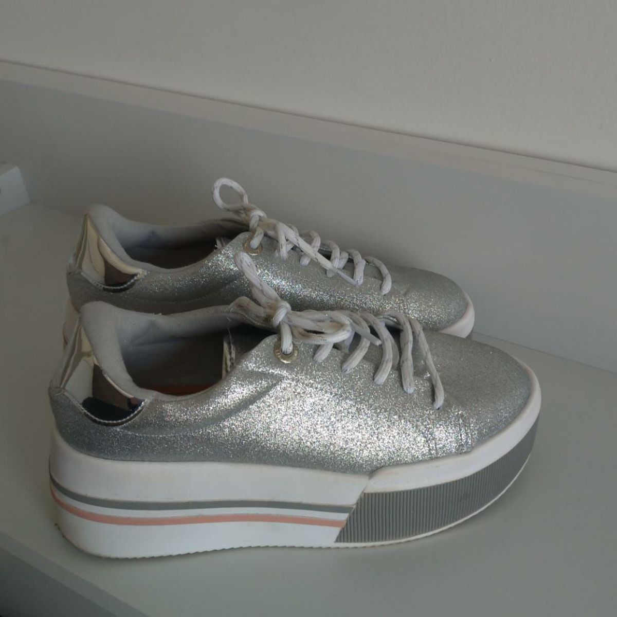 tenis vizzano glitter prata