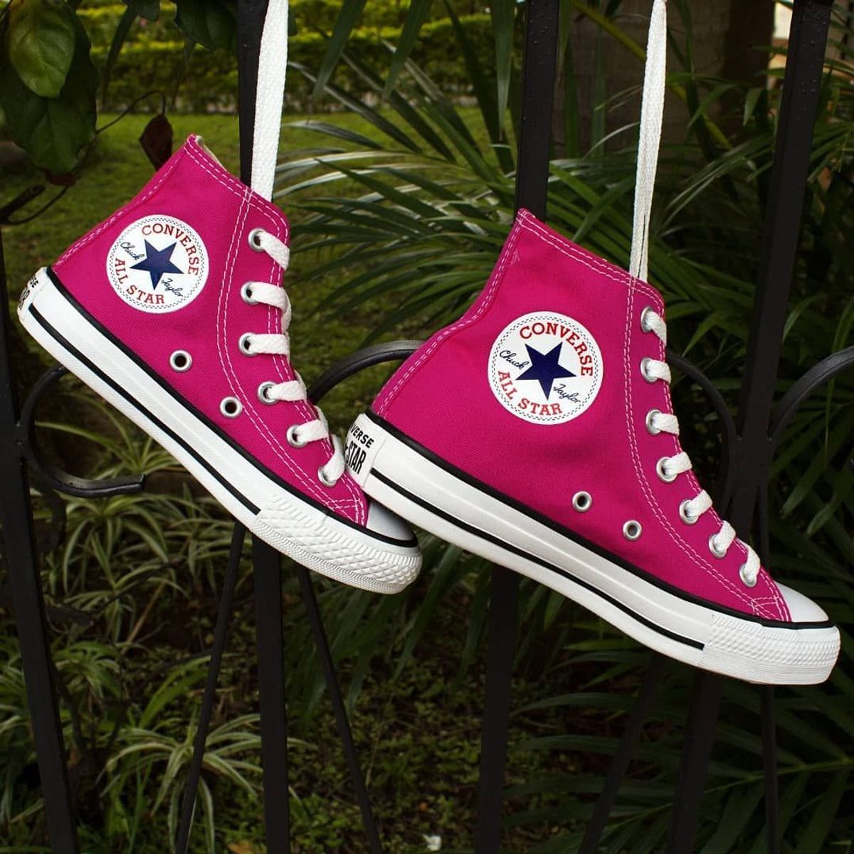all star bota rosa