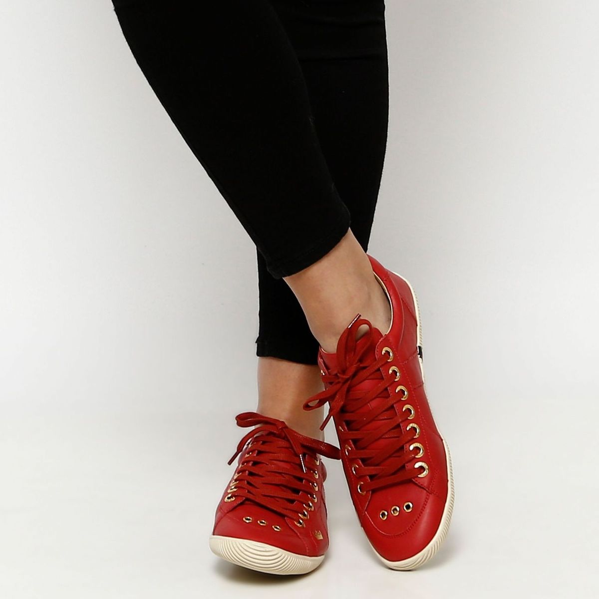 tenis osklen vermelho feminino