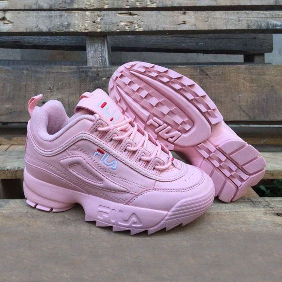 tenis da fila rosa feminino