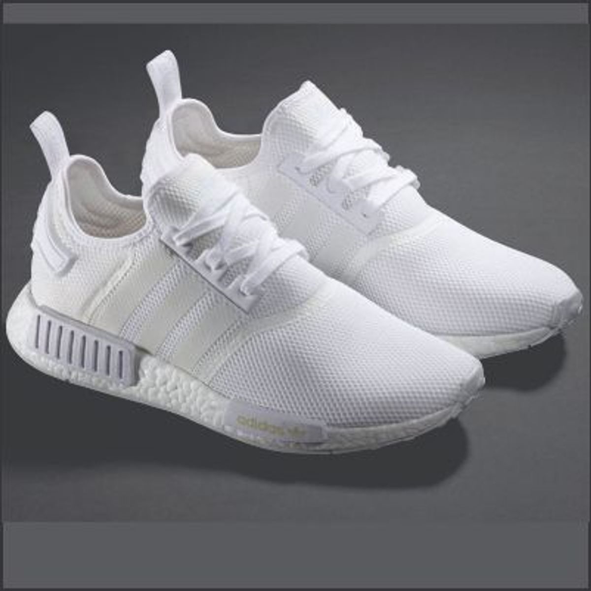 nmd branco e vermelho