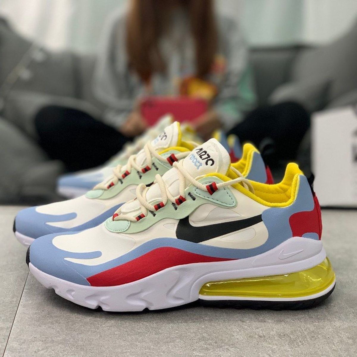 T nis Nike 270 React Colorido Bolha Amarela 34 T nis Feminino Nike Nunca Usado 40661058 enjoei