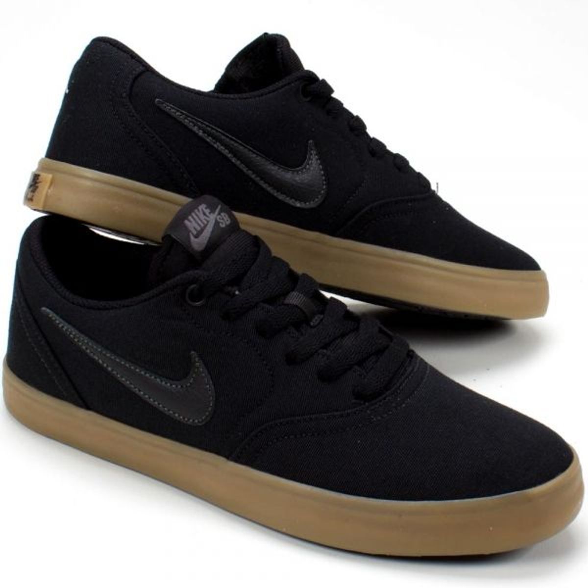 Tenis nike preto e hot sale bege