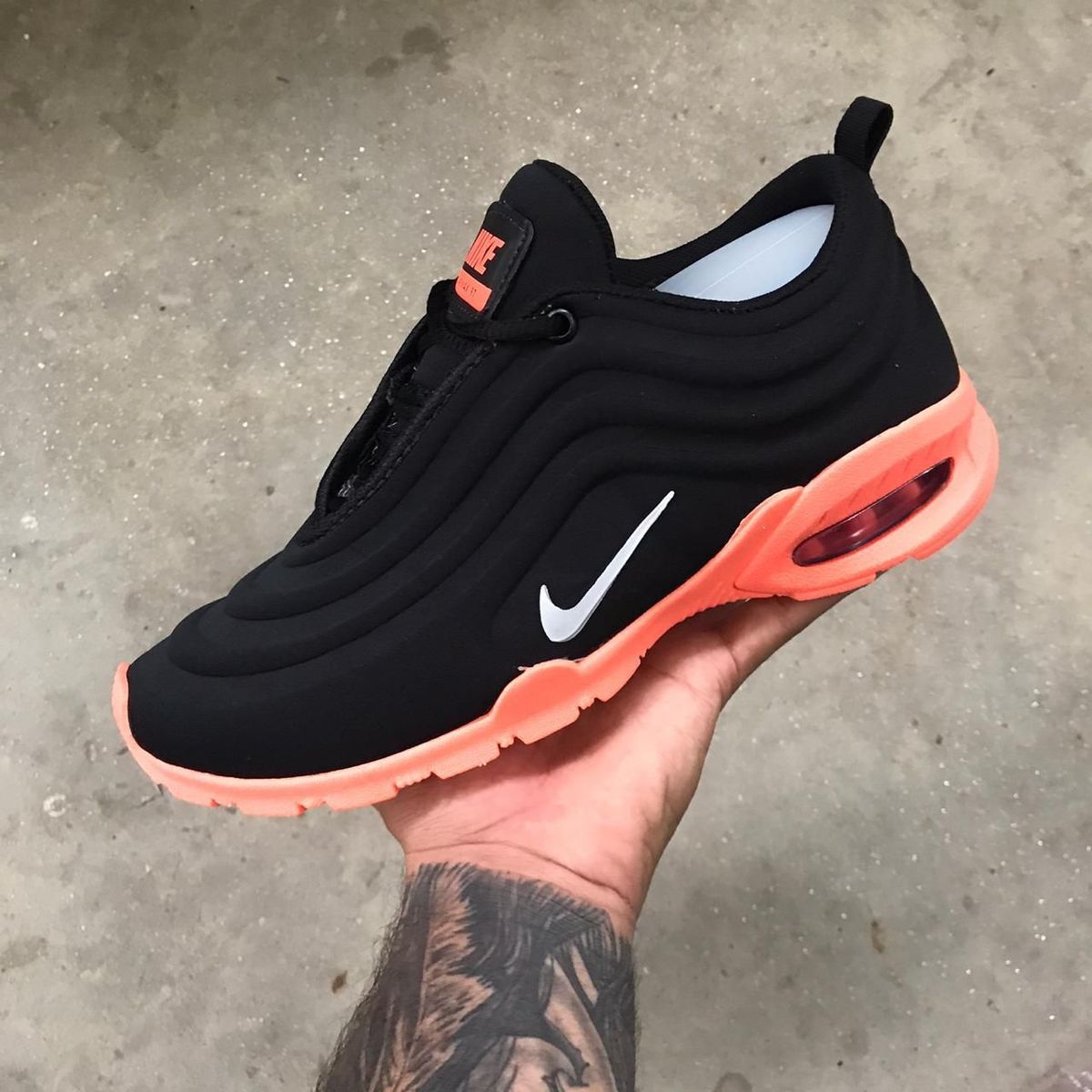 air max 97 preto e laranja