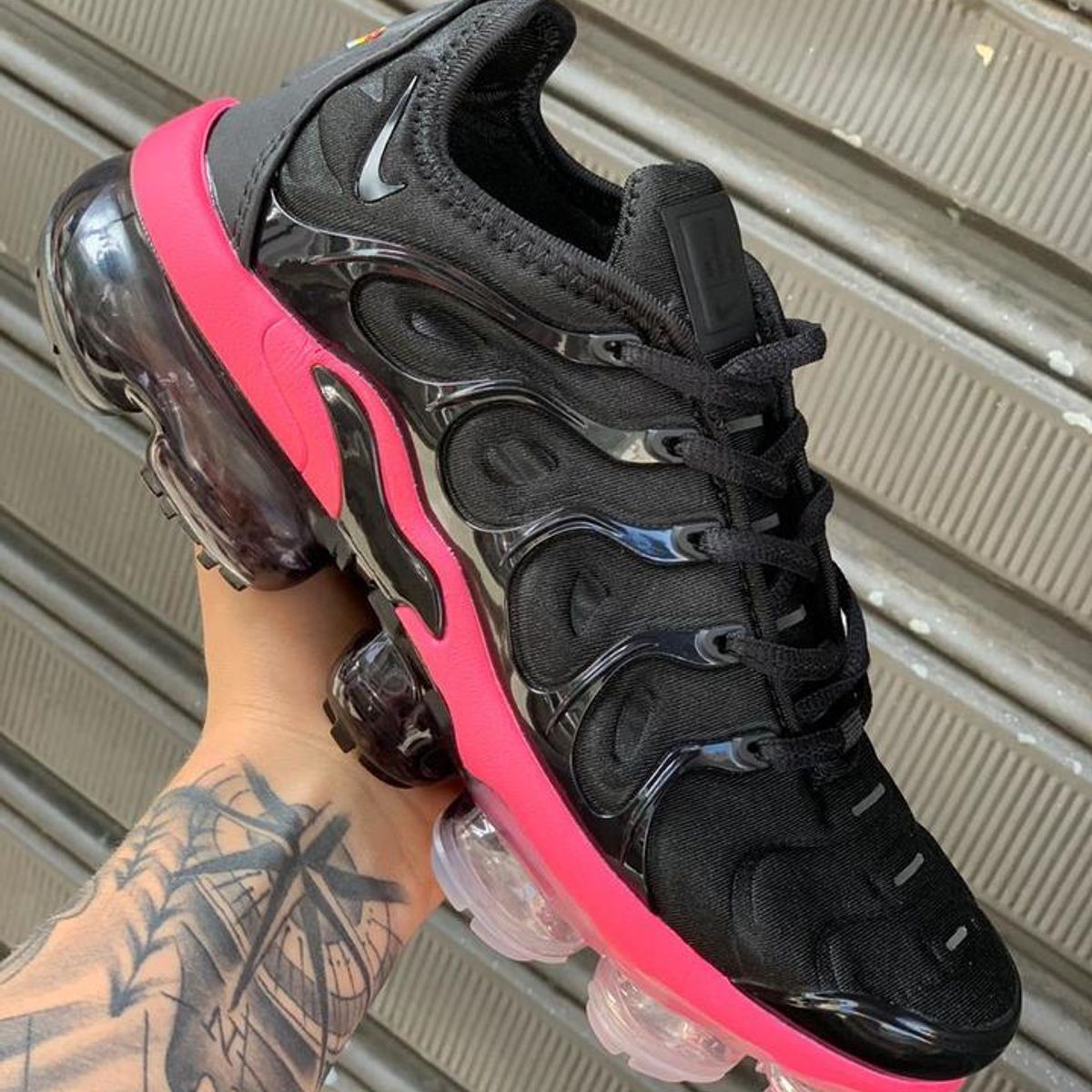 Vapormax rosa com store preto