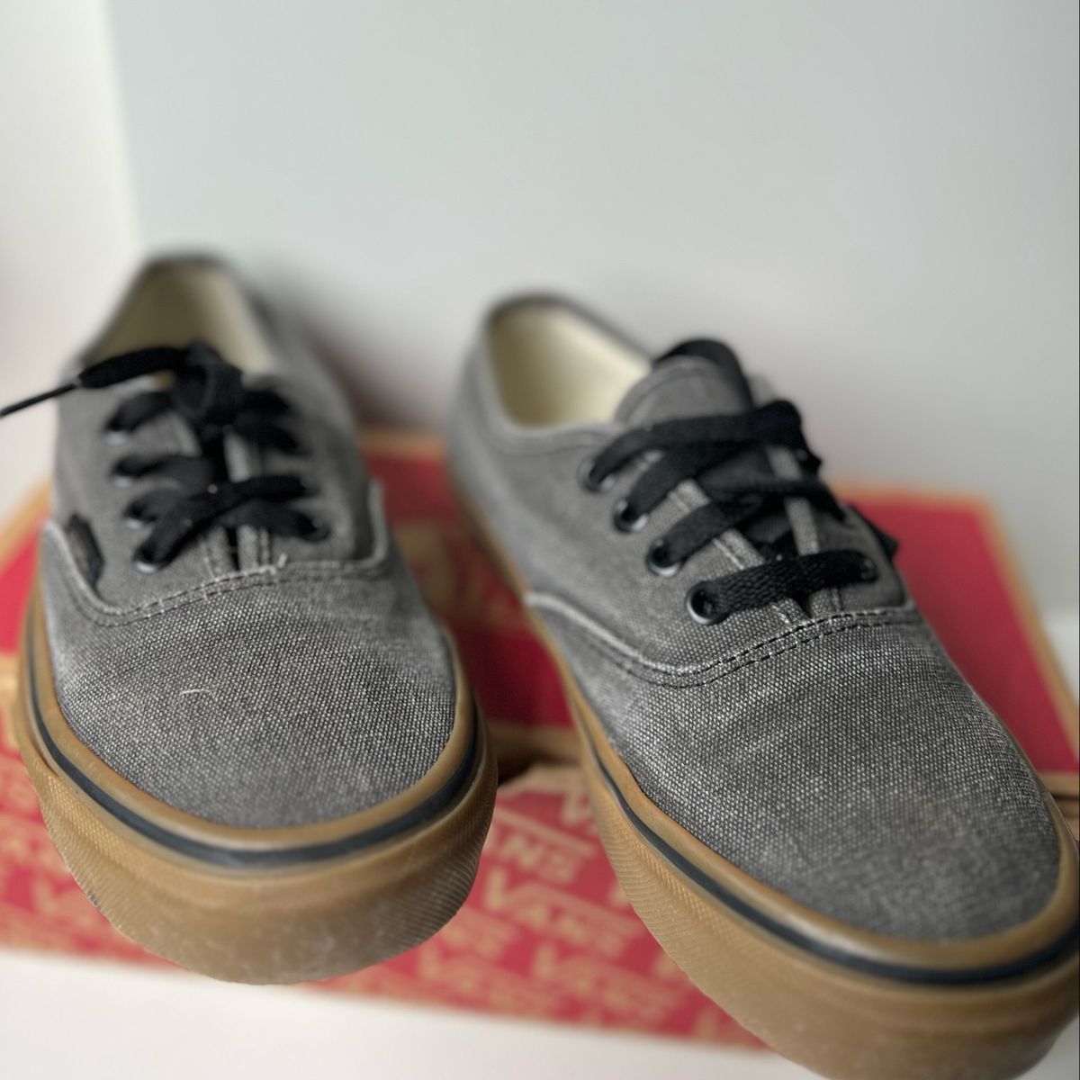 Vans Authentic Cinza e Marrom  Tênis Feminino Vans Usado 82575353