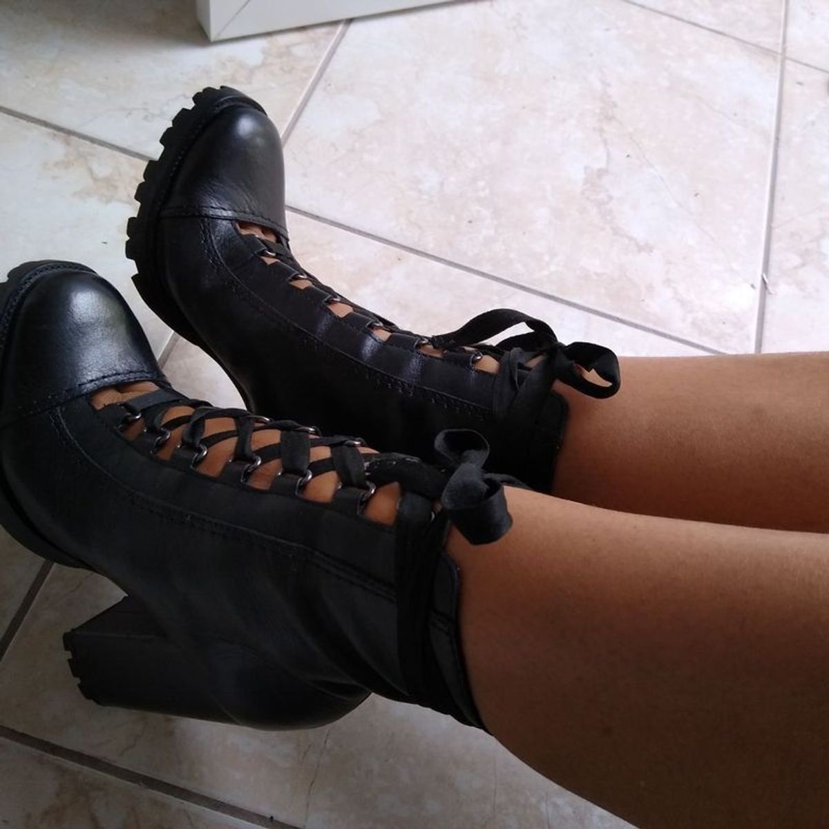 combat boots sola tratorada schutz