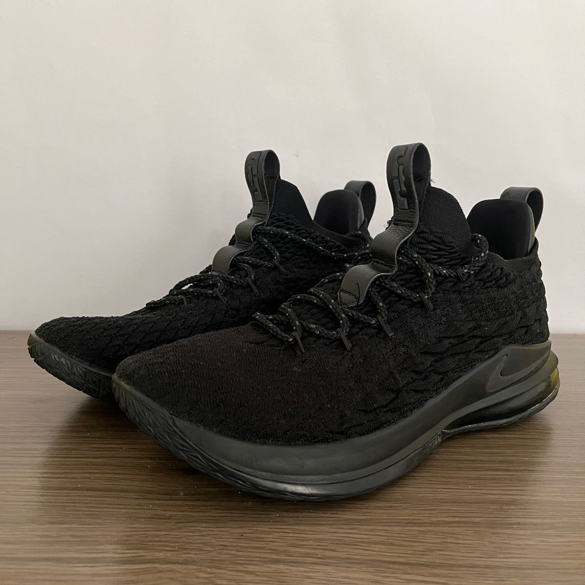 Nike Lebron 15 Low Blackout Nike Usado 97155689 enjoei