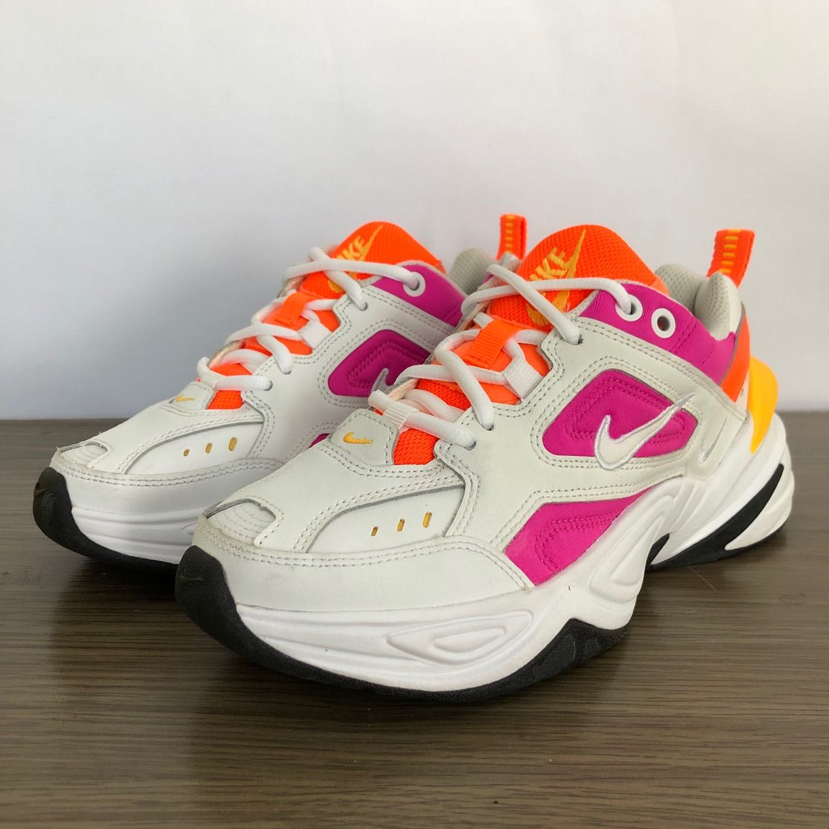 Nike pink hot sale m2k tekno