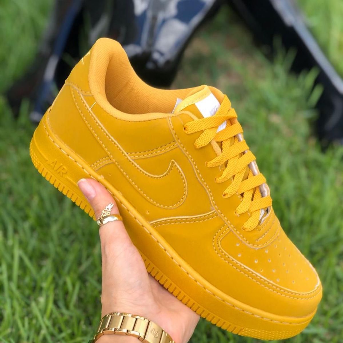 Nike air force store amarelo