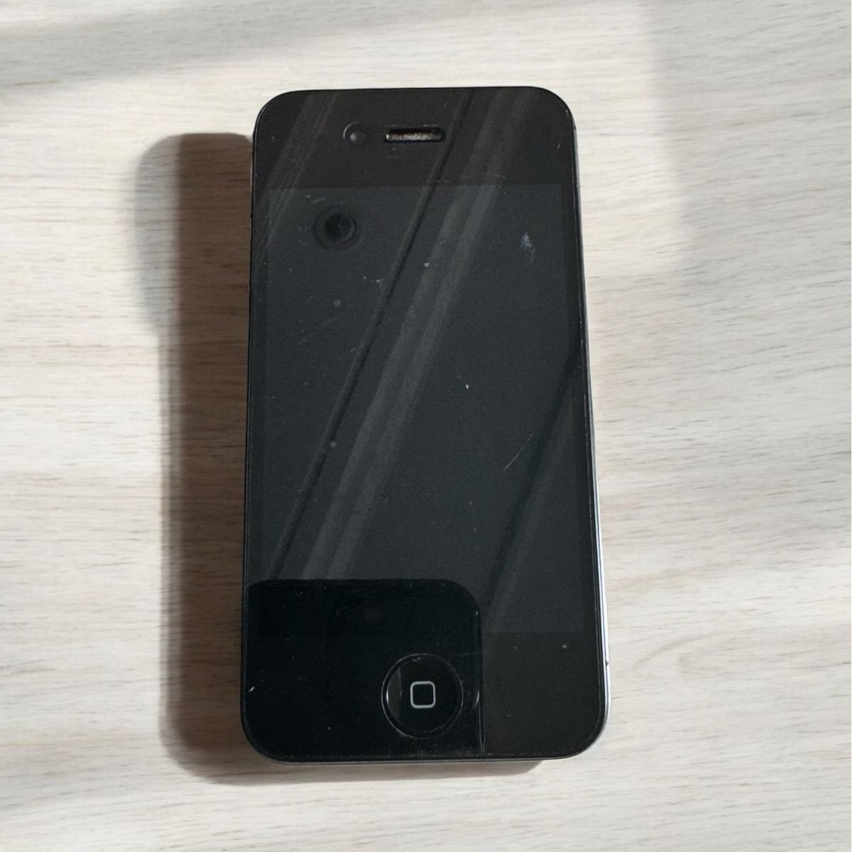 iPhone4S 16GB ブラック iPhone 4s (再生新品/コレクター品) SIMフリー版 Apple iPhone4S
